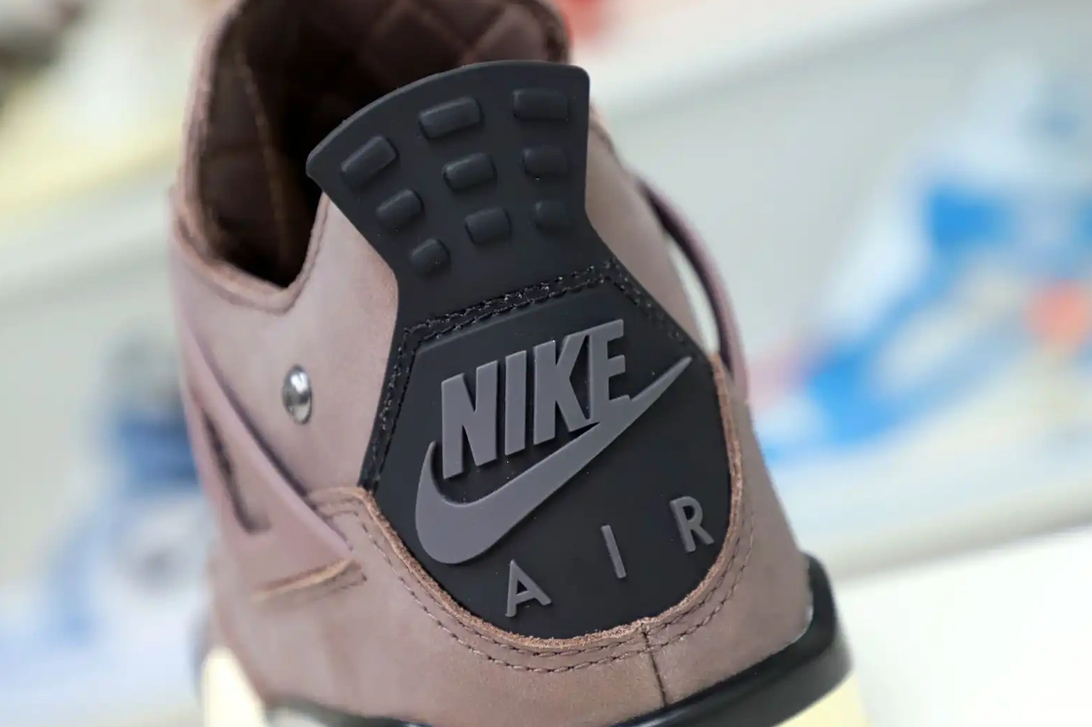 Kimikick AIR AM 4 JORDAN 0425